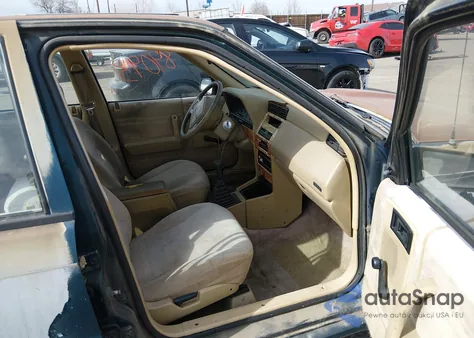 1993 Plymouth Sundance Duster from USA, damaged, VIN 1P3XP6832PN556917